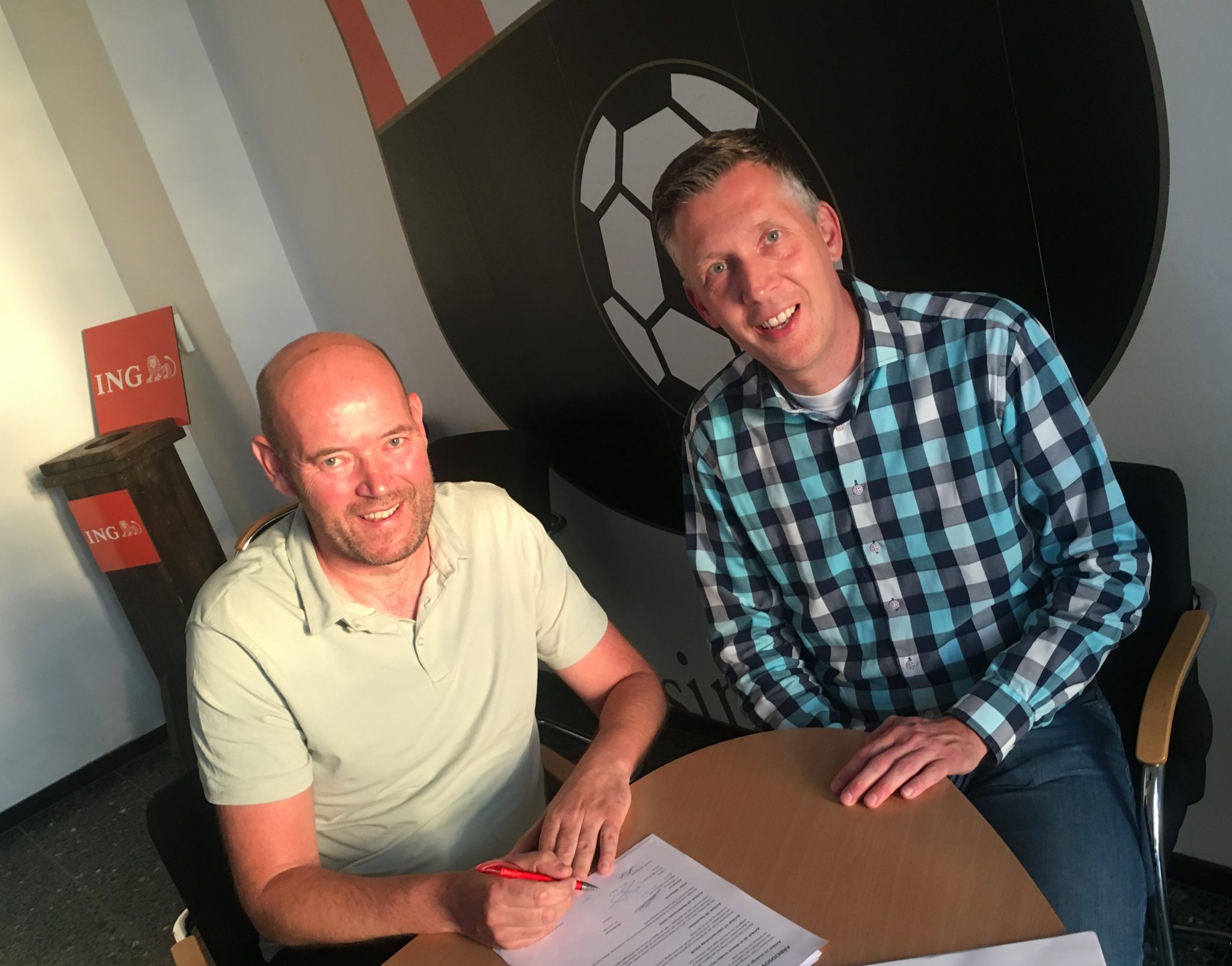 Groote Lindt heet Wout van Dijk welkom als trainer van Groote Lindt 3