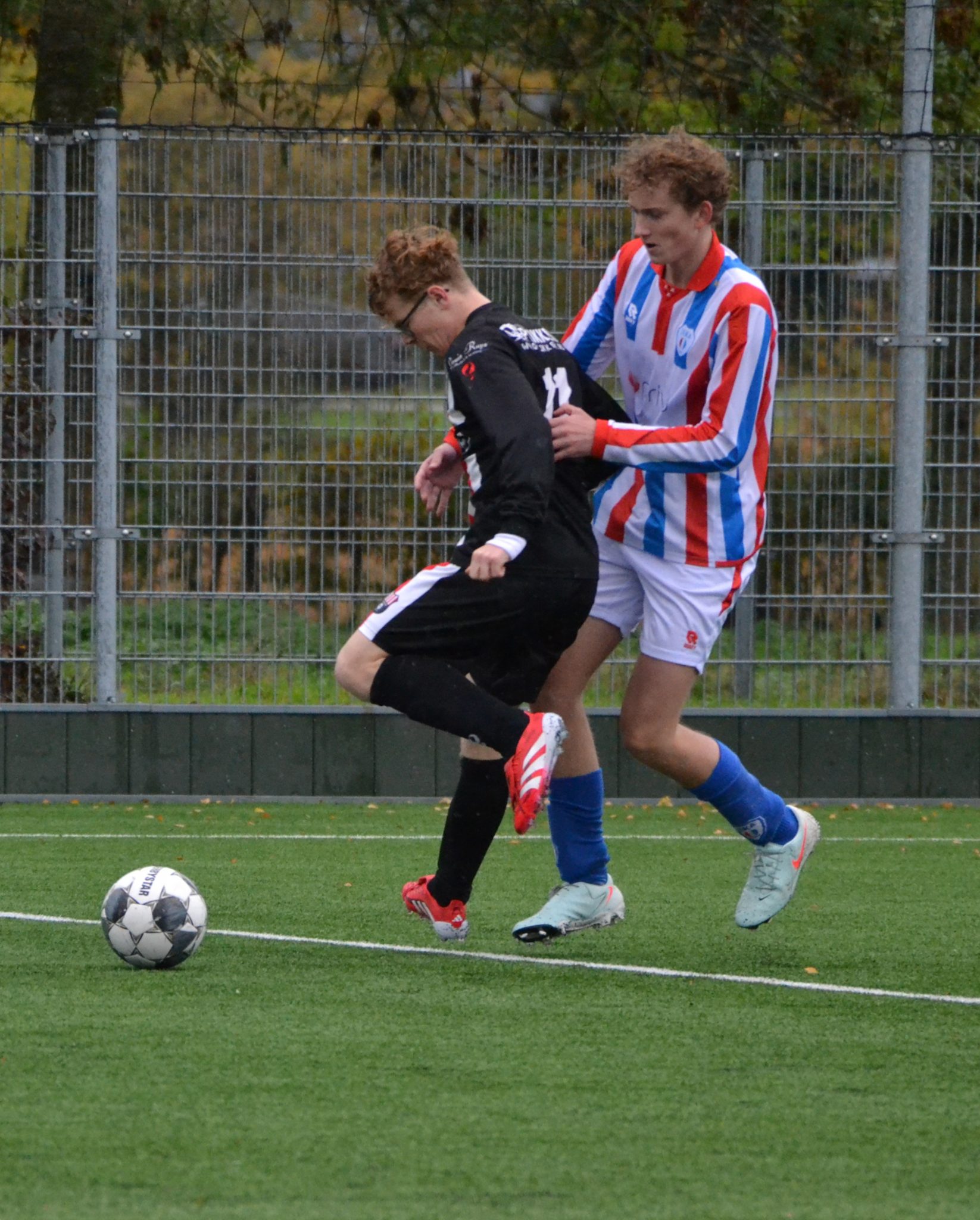 Groote Lindt O17 onderuit bij JEKA