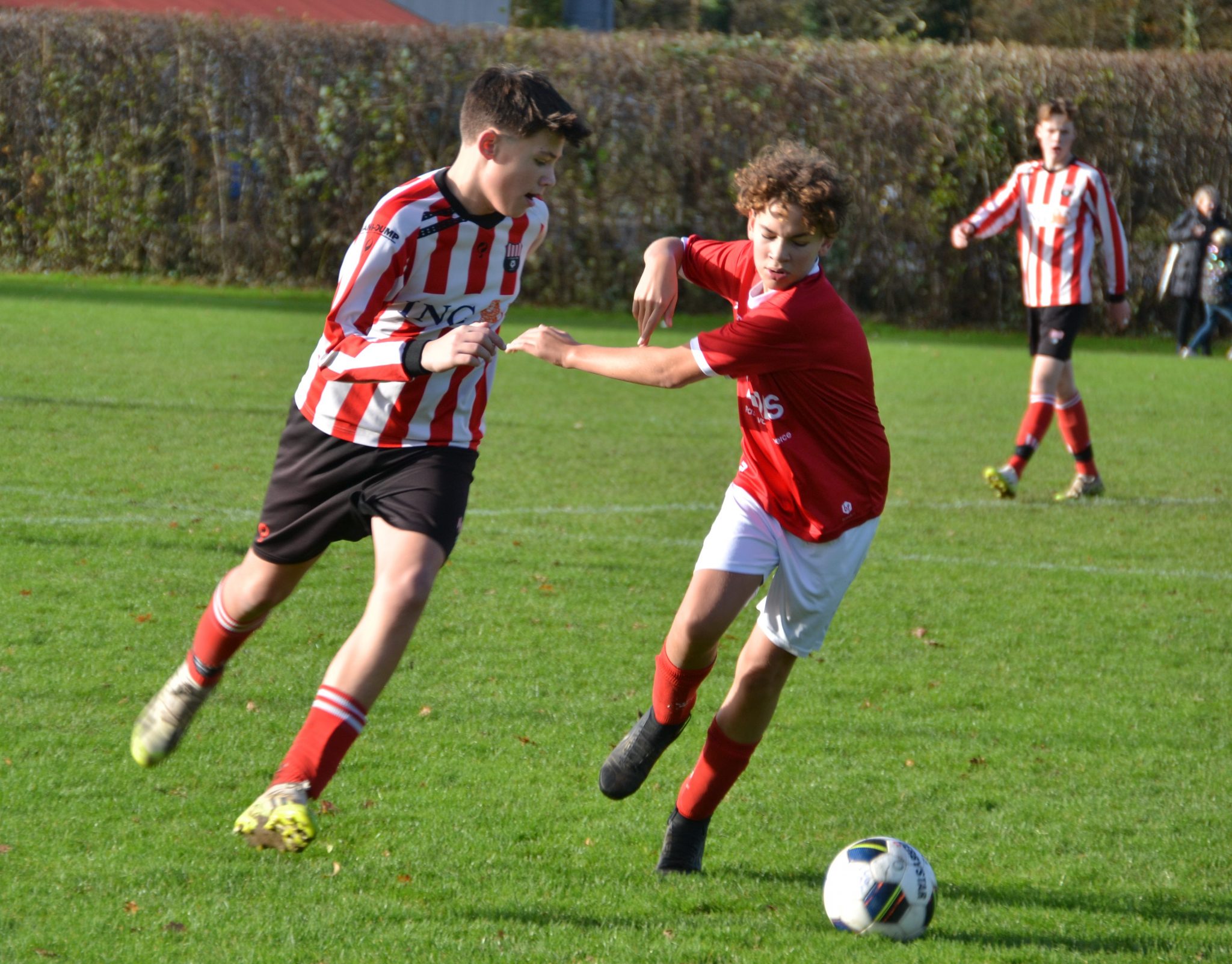 Groote Lindt JO15-1 speelt gelijk tegen DFC