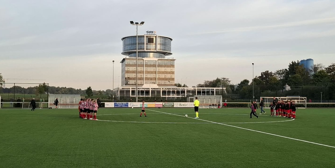 Groote Lindt JO13-2 pakt de drie punten in Papendrecht!